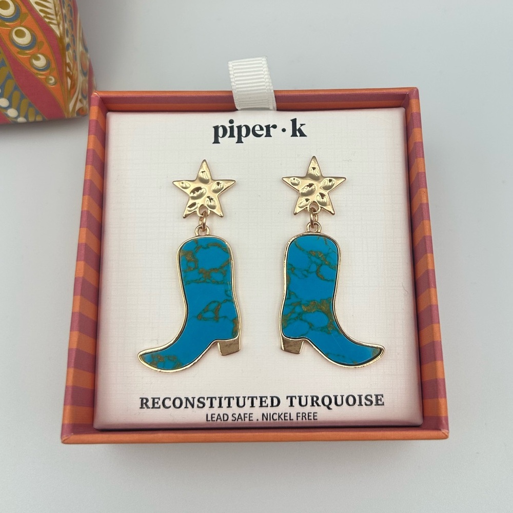 *New* Piper K Reconstituted Turquoise Cowboy Boot Dangle Earrings - Picture 3 of 8